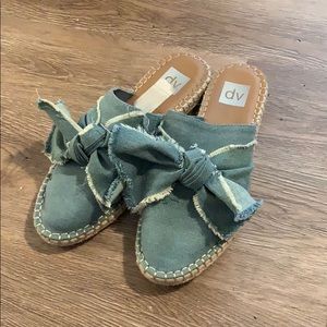 Cute women’s sandals
